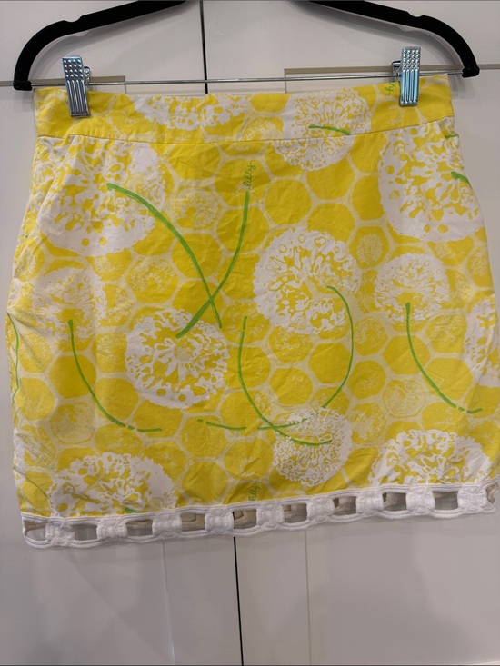 Lilly Pulitzer Dresses & Skirts - Lilly Pulitzer Yellow & Lime Floral Mini Skirt Size 4